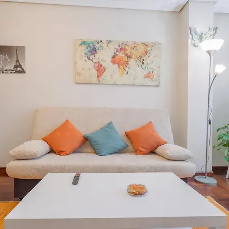 Апартаменти Luminoso Y Acogedor En *