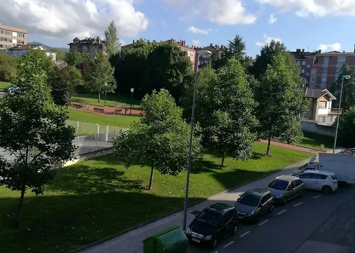 Luminoso Y Acogedor En Апартаменти Хіхон