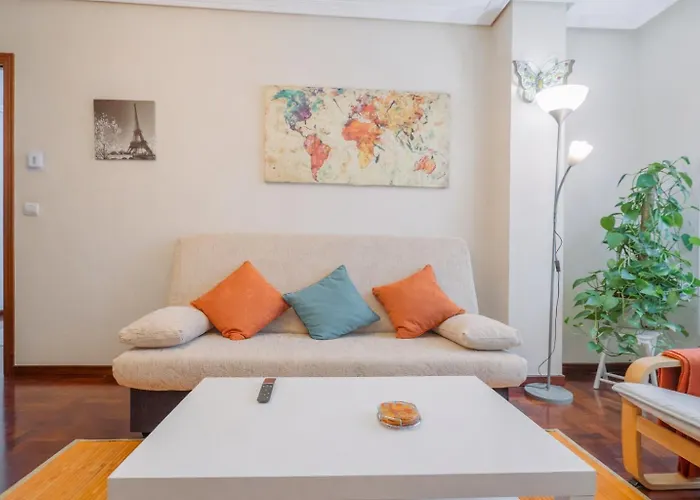 Апартаменти Luminoso Y Acogedor En *