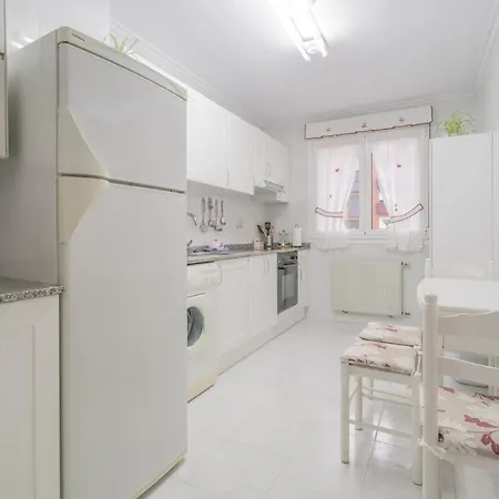Luminoso Y Acogedor Apartamento Gijón