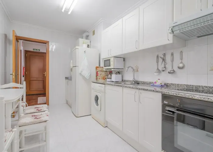 Luminoso Y Acogedor En * Gijón