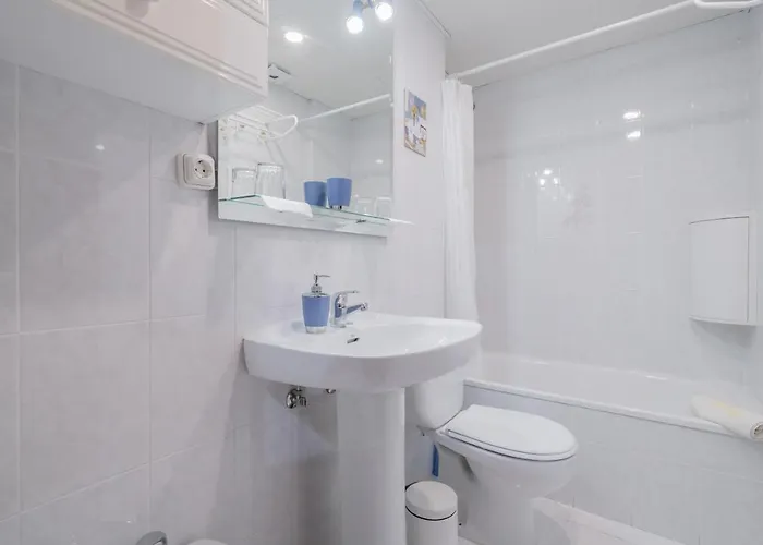 Luminoso Y Acogedor En